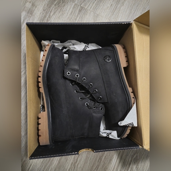 SOLD NEW BLACK TIMBERLAND 39.5 EU - Picture 9 of 13